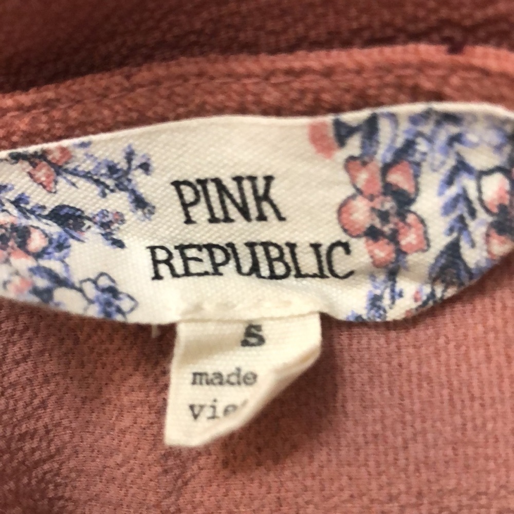 Pink Republic 3/4 Sleeve Blouse l   SIZE S - Picture 5 of 5